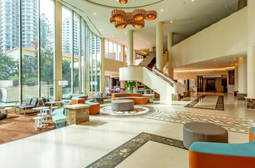 Mantra Legends Hotel โกลด์โคสต์ ภายนอก รูปภาพ